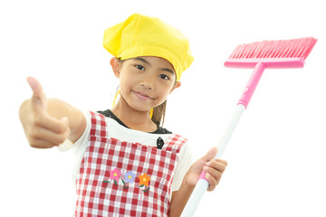 お掃除をする女の子