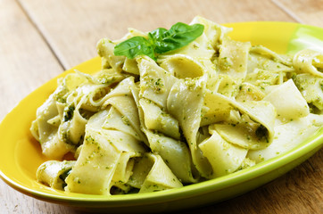 Pasta pesto