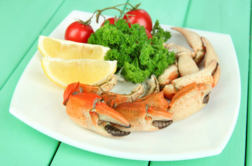 Boiled crab claws