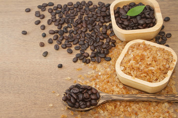  Coffee bean in the wooden spoon and rock candy sugar
