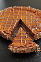 Schokoladen Karamell Tarte