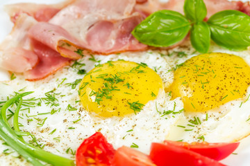 Fried eggs with bacon