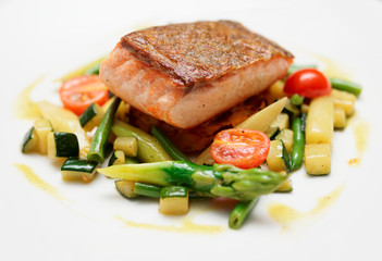 salmon steak with vegetables