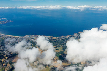 Photo aérienne au dessus des nuages de La Turballe 44
