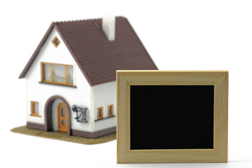haus mit schild