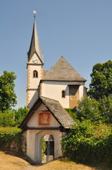 Fototapeta na wymiar Wallfahrtskirche Maria Wörth am Wörthersee
