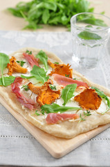 Eierschwammerl Flammkuchen