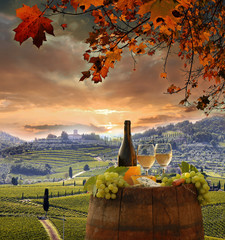 White wine with barell  in vineyard, Chianti, Tuscany, Italy © Tomas Marek