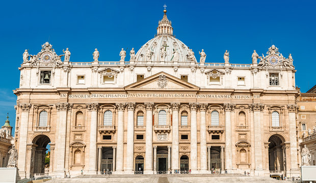 Roma, Vatican, San Pietro cathedral facade
