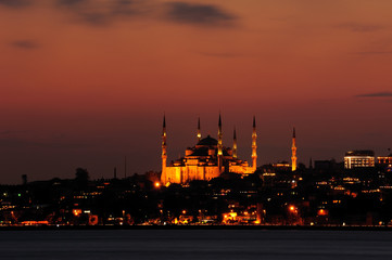 Obraz premium Blue Mosque in evening