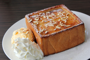 Honey toast with ice cream