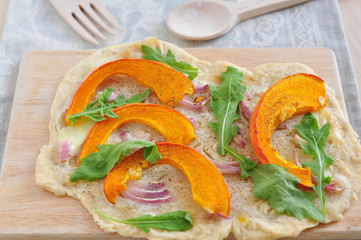 Kürbis Flammkuchen