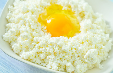 cottage and eggs