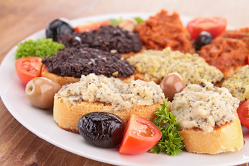 canape with olive tapenade