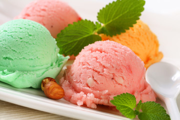 Ice cream dessert