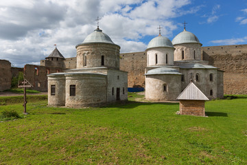 Fototapeta na wymiar Ivangorod Fortress is a Russian medieval castle