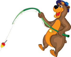 Улыбающийся медведь в шляпе ловит рыбу