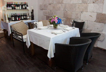 banquet table