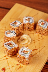 sesame sushi rolls