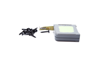 Maßband mit Schwarzen Holzschrauben