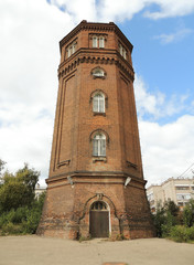 Fototapeta na wymiar Pokrovskaya tower