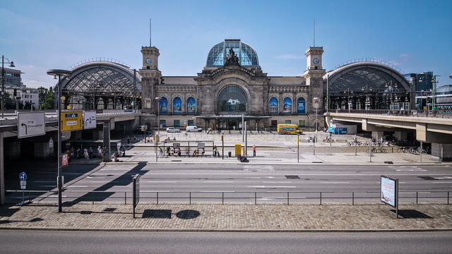 Dresden Main Station Time Lapse