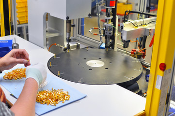 industrielle Fertigung an Industriemaschine