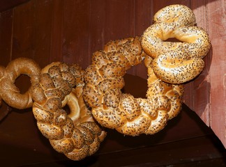 ornamental bakery - cracknels with poppy seeds