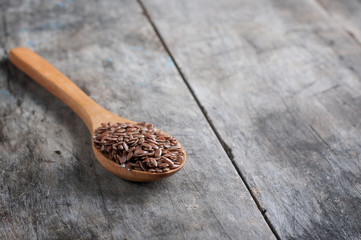 Brown flax seeds