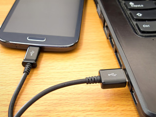 Smart phone  connecting to laptop