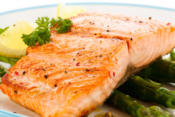 Roasted salmon and vegetables