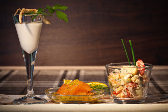 Lachshäppchen-Bilder: Stock-Fotos &amp; -Videos. | Adobe Stock