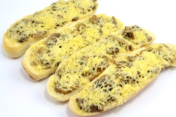 zapiekanki z pieczarkami