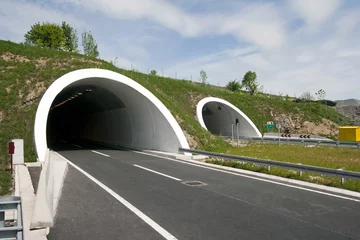 Foto op Plexiglas Tunnel Rozman Hill Tunnel op de snelweg A1 in Kroatië
