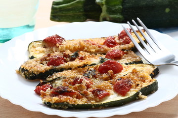 Zucchine grigliate con pomodorini