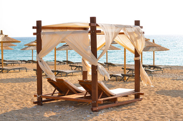 Luxury beach bed