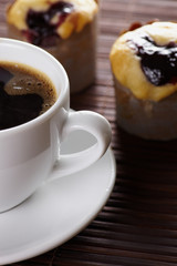 Black coffee with cake a