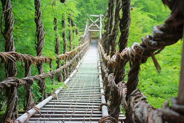 Foto auf Acrylglas Hellgrün Sommer-Kazura-Brücke