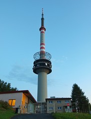 Obraz premium highest concrete transmitter tower as a unique architecture