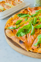 Pizza smoke salmon