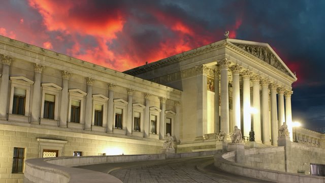 Vienna Parliament at sunset - time lapse