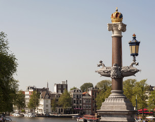 Fototapeta na wymiar Street Lamp on a bridge in Amsterdam