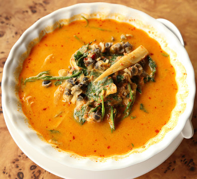river snail curry Thai food