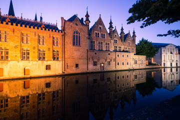 Fototapeta premium Bruges Canal by night