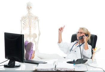 Frau Doktor telefoniert