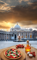 Naklejka premium Basilica on St. Peter square with pizza in Vatican, Rome
