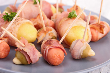 appetizer wrapped in bacon