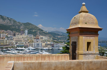 Fototapeta na wymiar Bastion above Monaco harbor