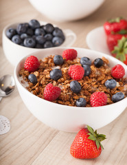 muesli with berries