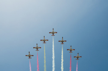 Obraz premium Acrobatic formation - Planes over Malaga